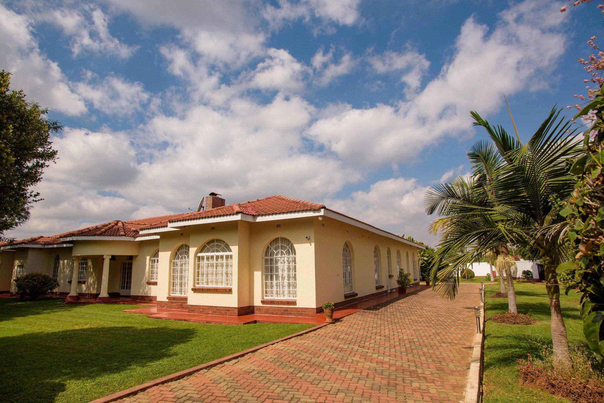 Art Lodges Harare Exterior photo